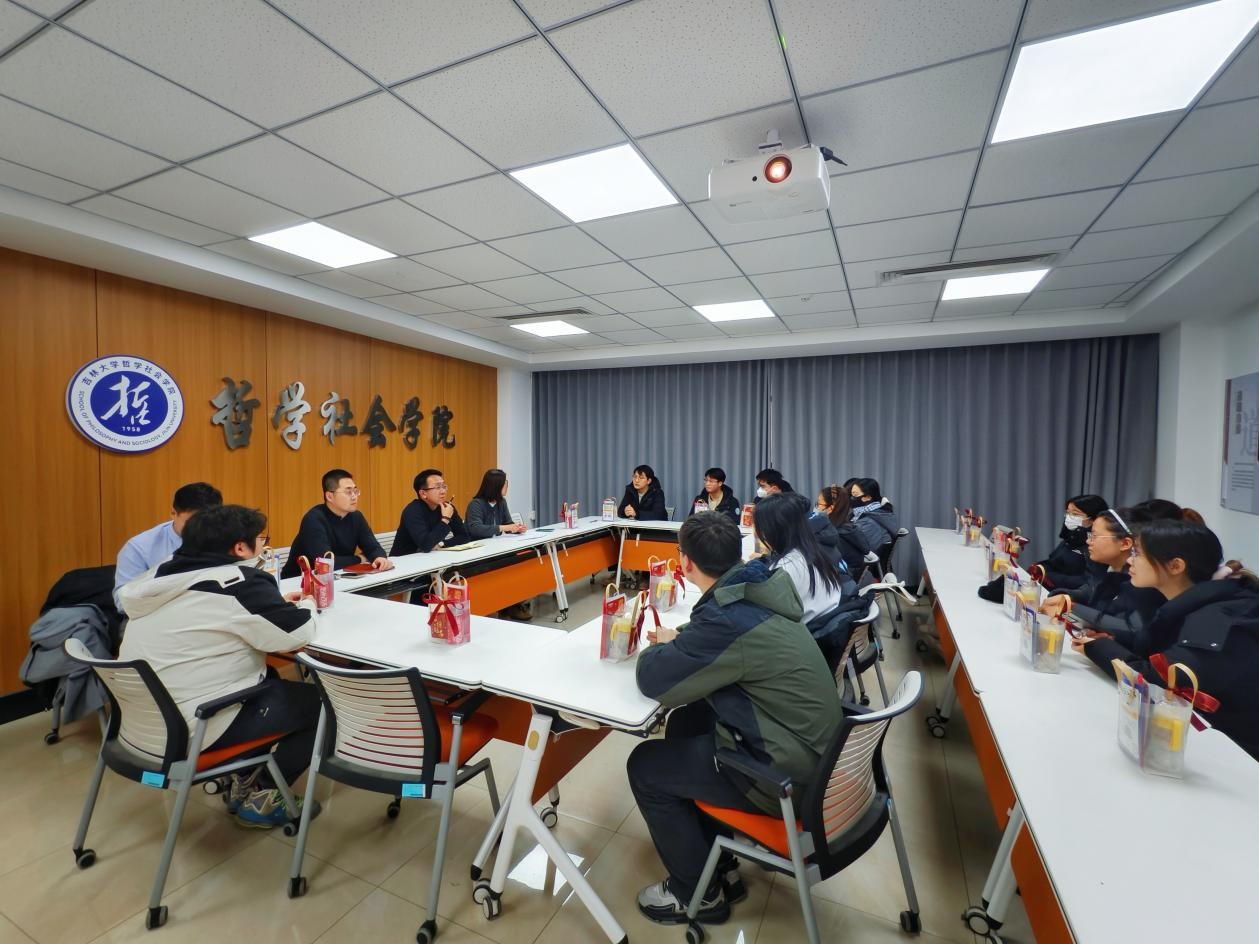 极速飞艇
组织开展考研学生关怀活动暨考前诚信教育和安全提示工作